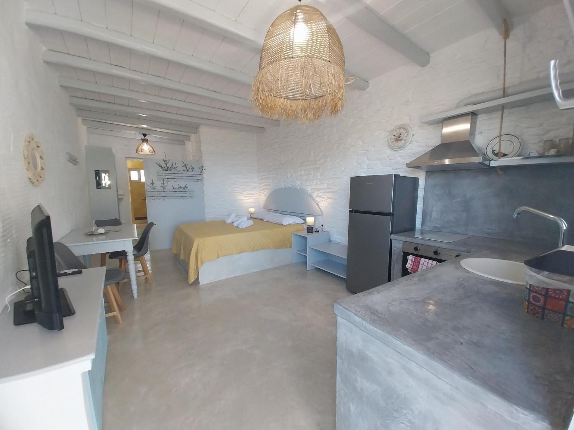 Richie'S Sea View Romantic Residences Ipsila Exterior photo